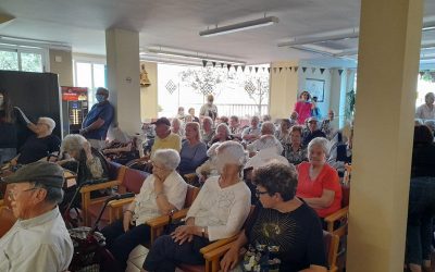 Cómo ayudar a un ser querido a adaptarse a su nueva residencia